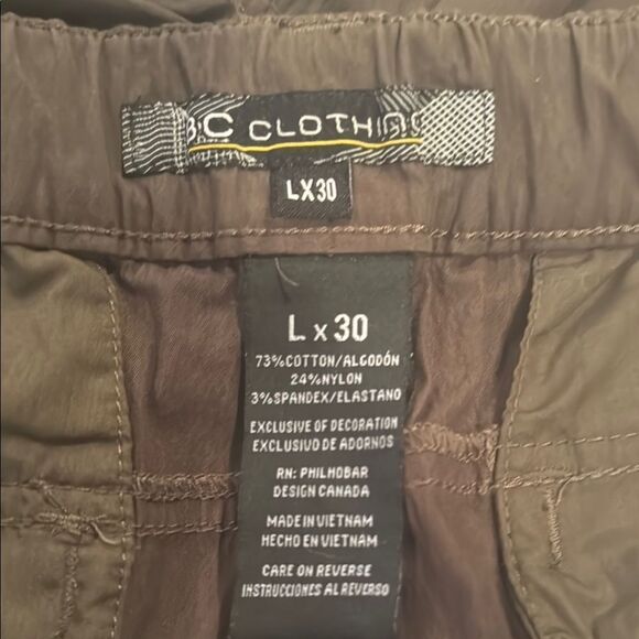 Olive Green Convertible Cargo Pants with Relaxed Fit and Comfortable Waistband - Picture 7 of 7